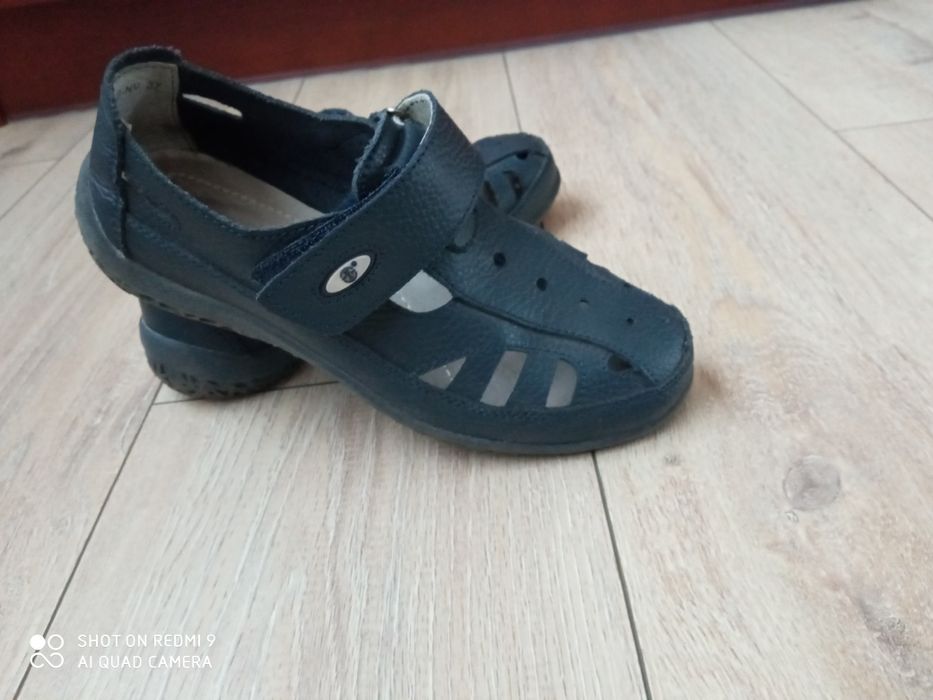 Buty skórzane  granatowe