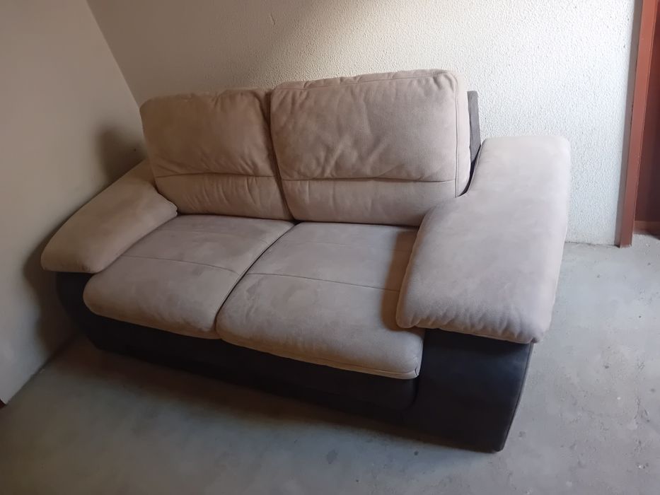 Sofa com pouco uso