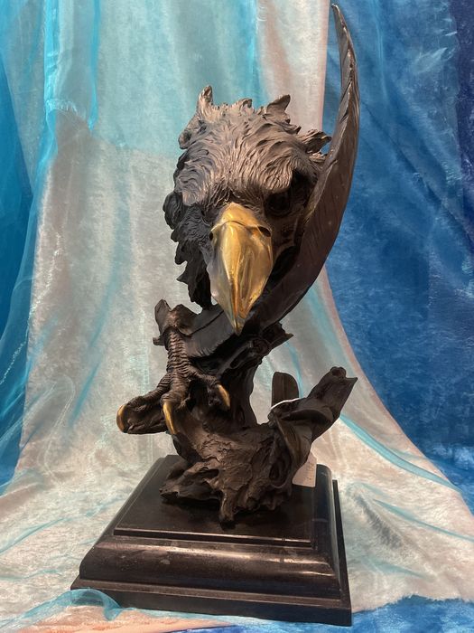 Escultura águia bronze 38 cm
