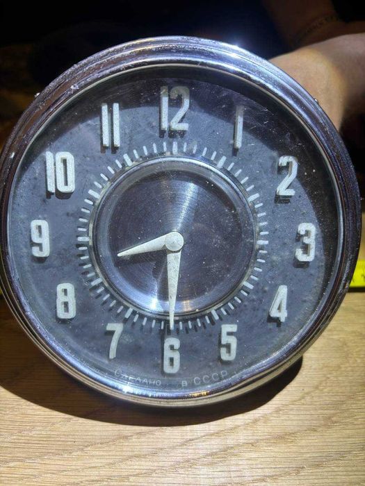 Годинник з Волги механічний