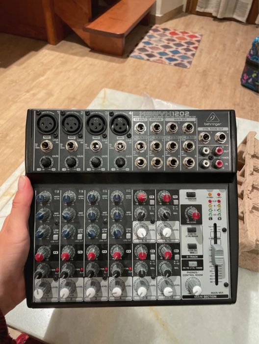 Behringer xenyx 1202 mesa mistura