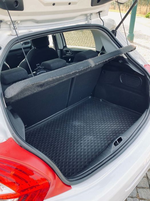 PEUGEOT 208 de 2012