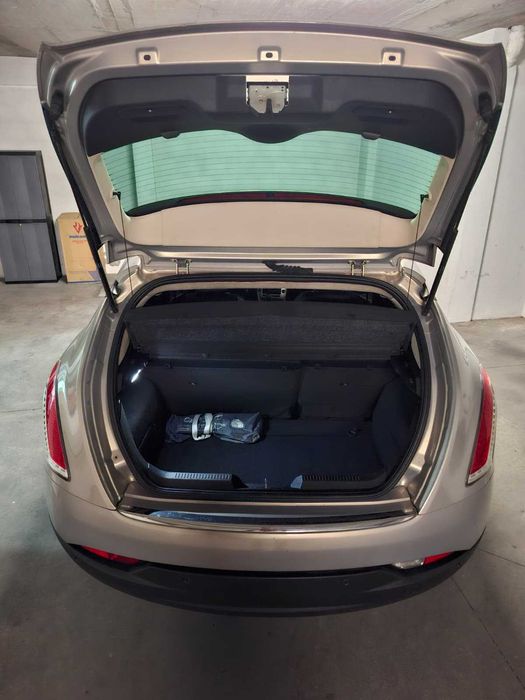 Lancia Delta 1.6 M-Jet Diesel