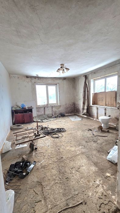 Терміновий Продаж по вул.Українська буд.20.