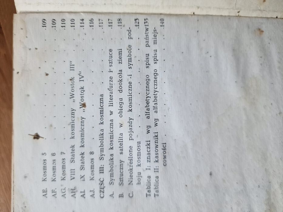 Ksiazki o filatelistyce, znaczkach "Znaczek bawi" i "Podbój kosmosu""
