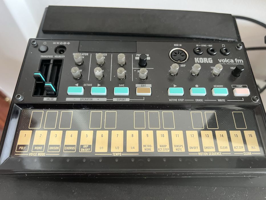 Korg Volca Fm (aceito troca)