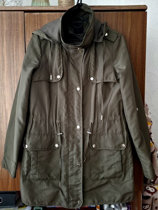 Куртка демісезонна кольору хакі