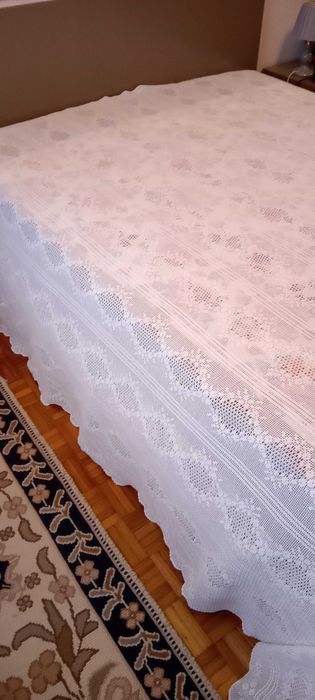 Colcha em Renda  feita à mão
