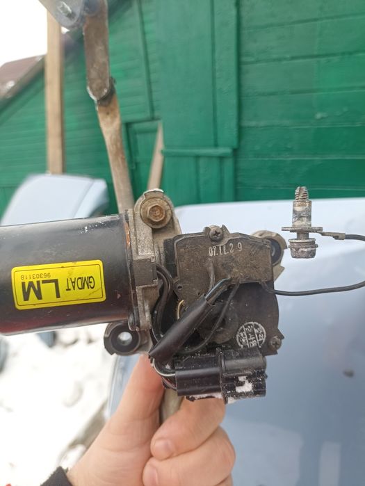 Трапеція двориків Dewoo Lanos поляк