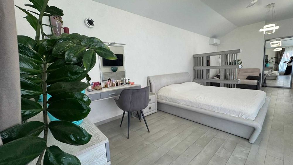 Продам дом в Совиньоне