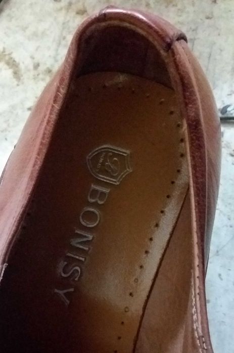 Pantofle. półbuty BONISY nr 40