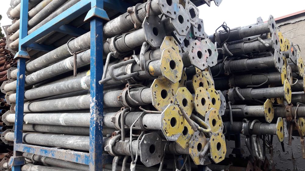 Podpory stropowe, dźwigary, głowice i trójnogi - WYNAJEM POZNAŃ!