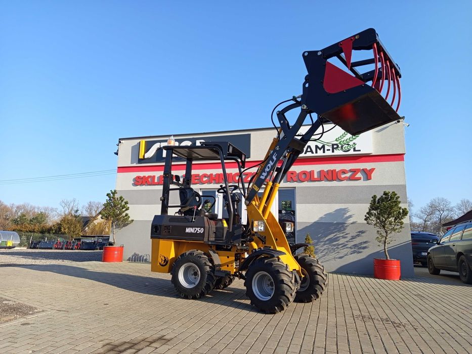 NOWA Ładowarka przegubowa WOLF 750 Silnik Perkins / Wąska i zwrotna