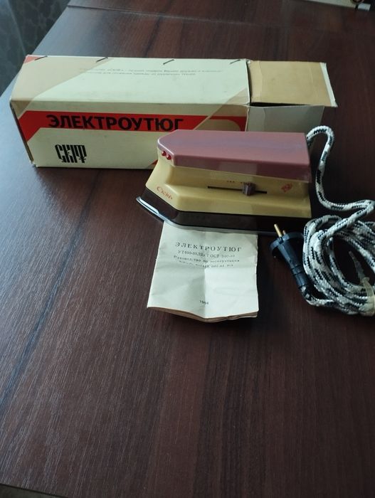 Электрический утюг Скиф
