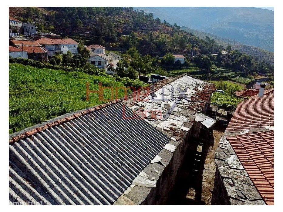 Ruína em Moimenta, Cabril