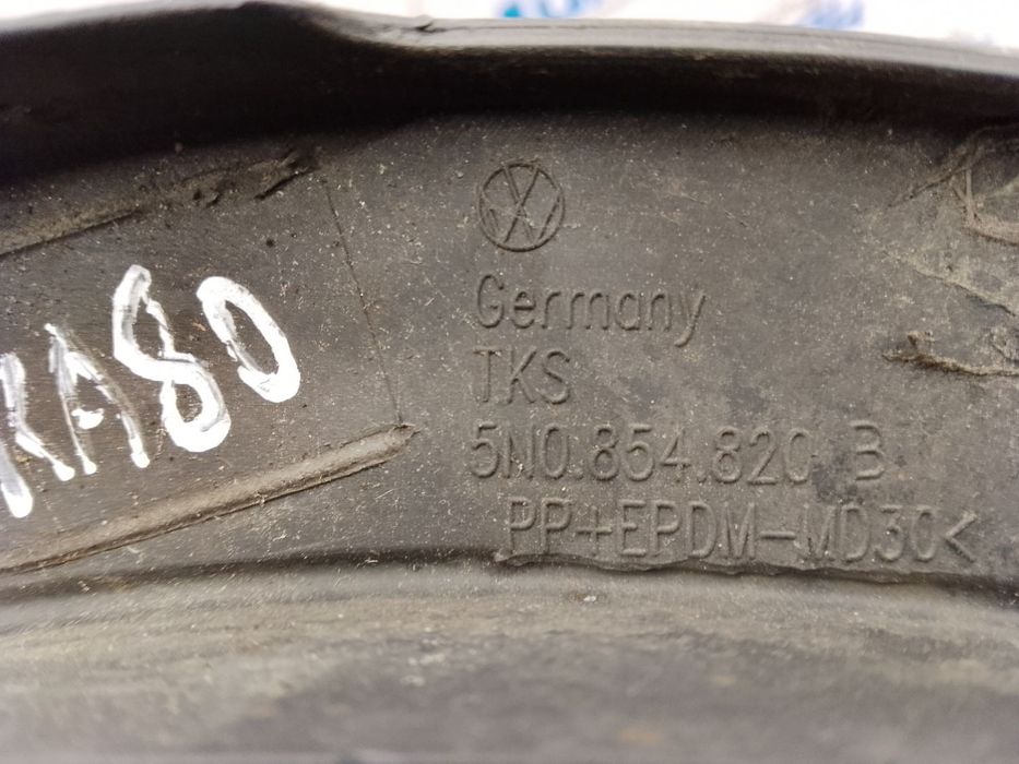 Накладка арки заднего крыла правая 5N0854820B9B9 для Volkswagen Tiguan
