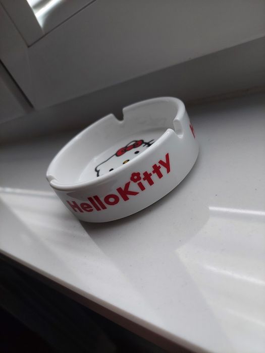 Popielniczka hello kitty