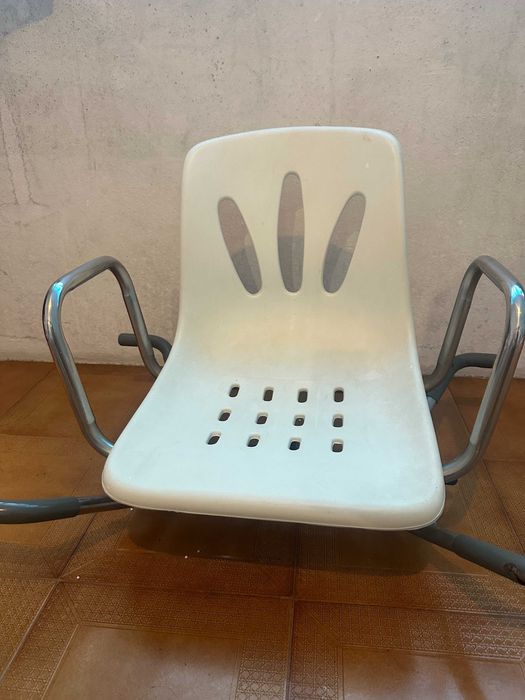 Cadeira de Banho giratória