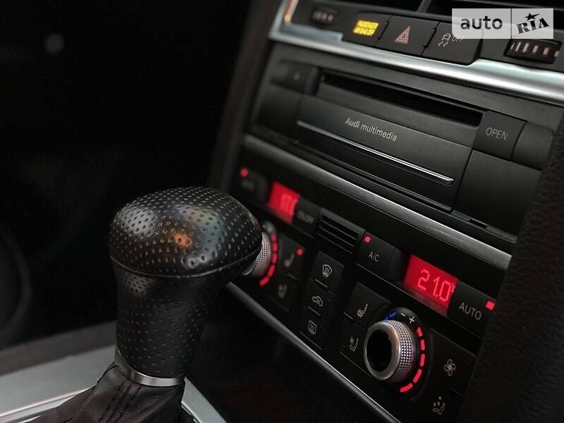 Продам Ауди Q7 2014г