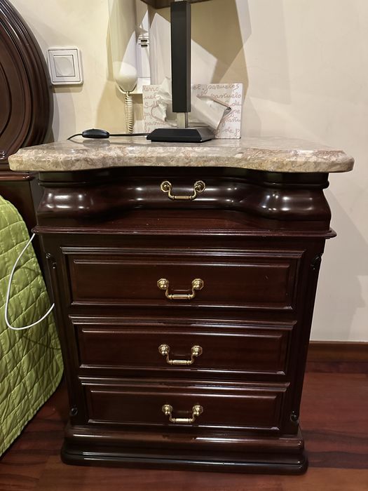 Quarto completo em cerejeira – Estilo clássico