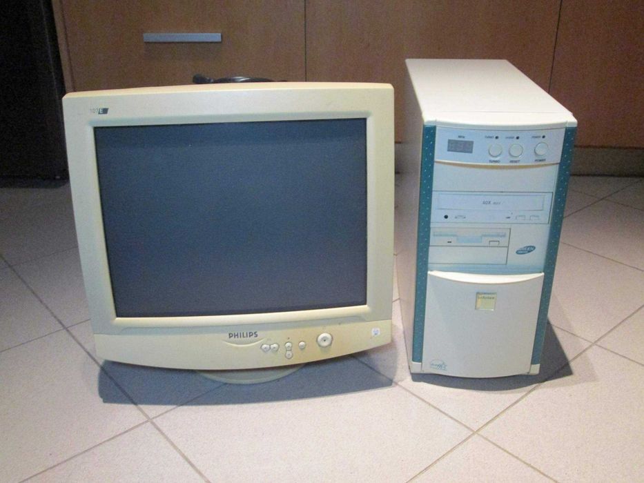 Stary komputer AT Retro Gaming AMD K6-2 400, 128mb, W98 SE,Philips17''