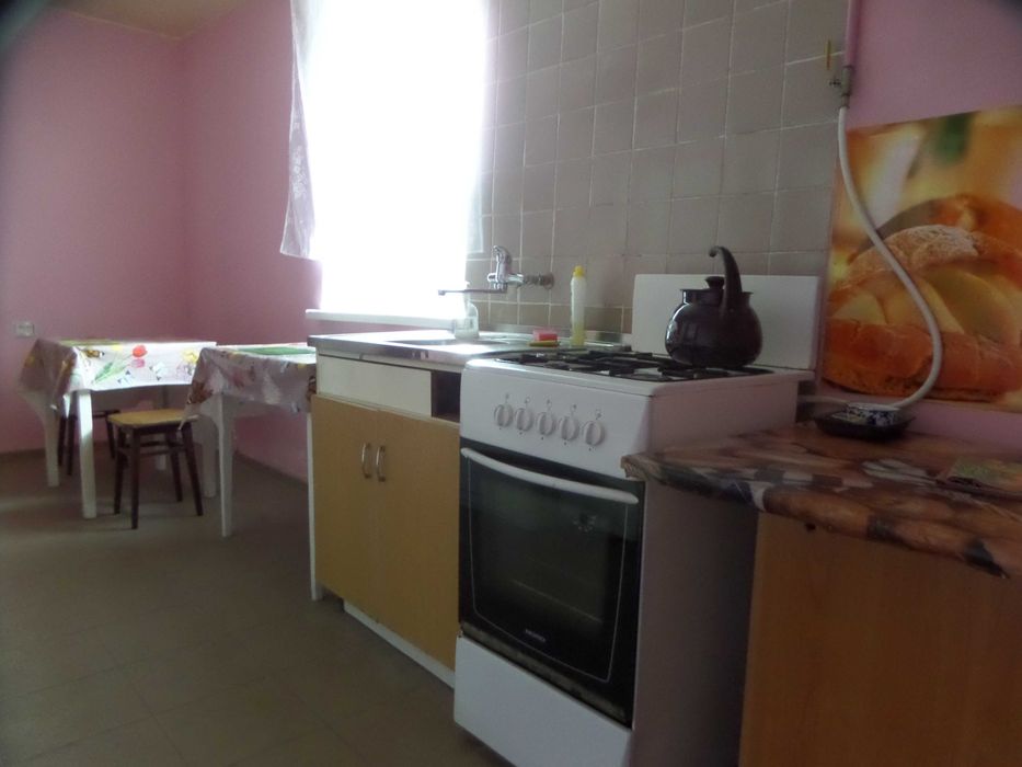 Сдам в частном доме, район 16 ст.Большого Фонтана, пляж Золотой Берег