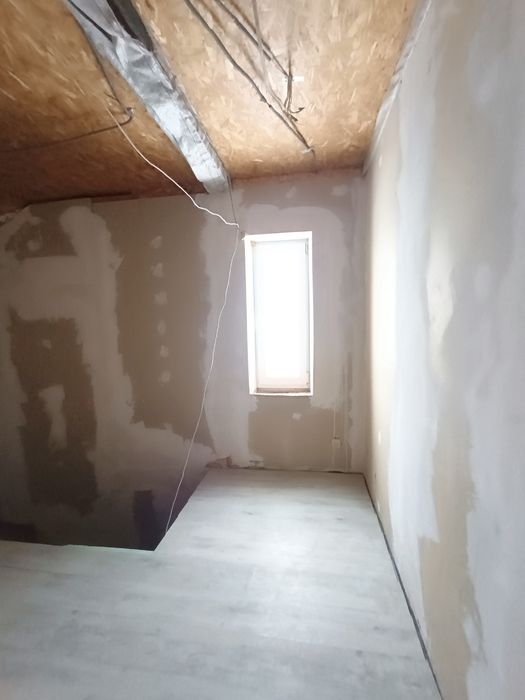 ТЕРМІНОВО! Продається житловий будинок 5 хвилин до центра.Від Власника