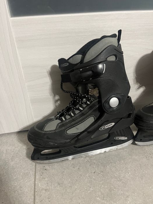 Łyżwy hokejowe 40E
