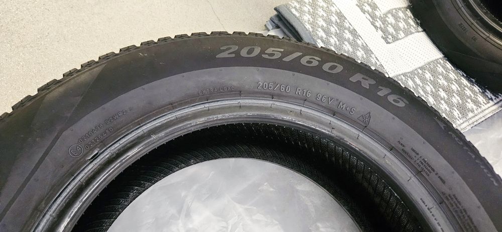 Opony Pirelli All season SF2 xl  205/60/16 2023r