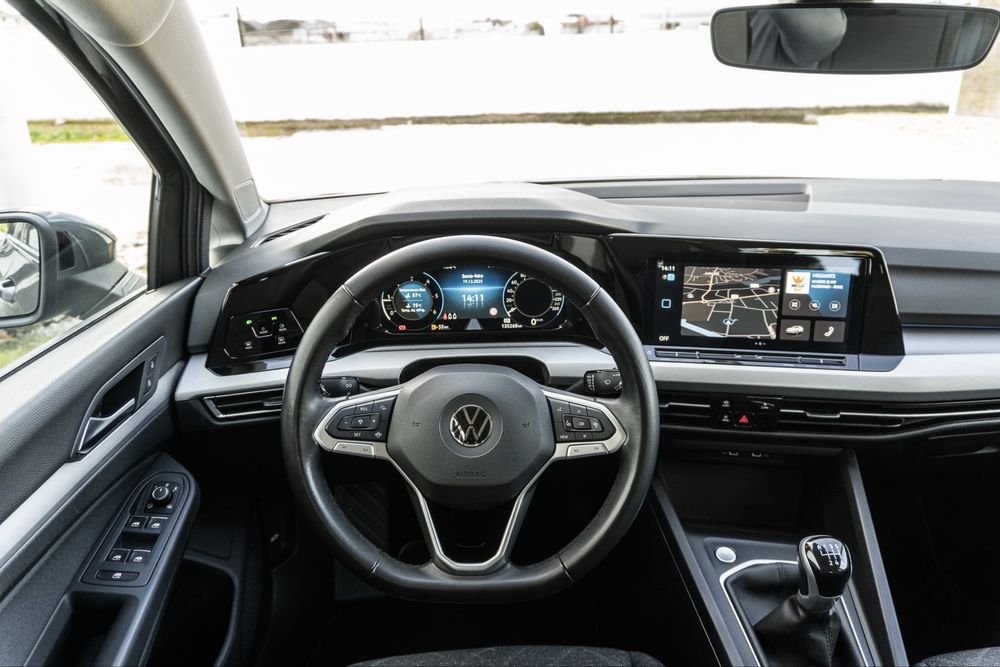 Volkswagen Golf VIII 2.0 TDI LIFE (financiamento disponivel)