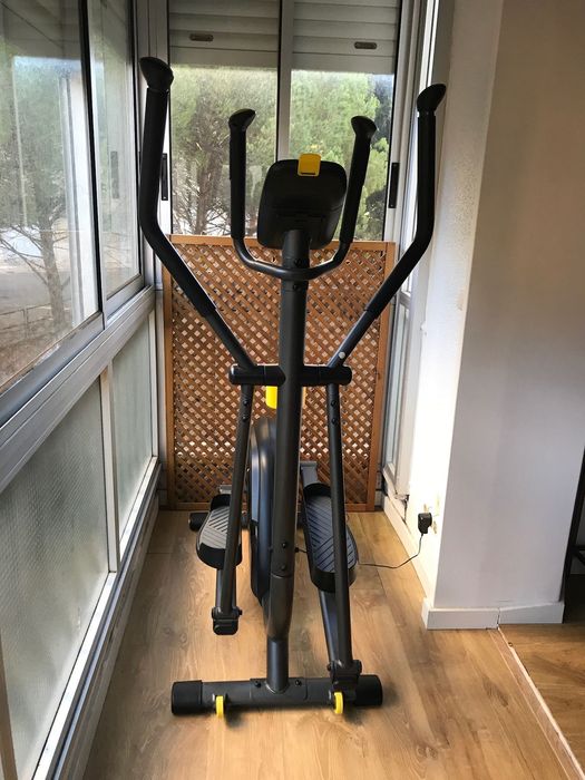 Bicicleta elíptica praticamente nova