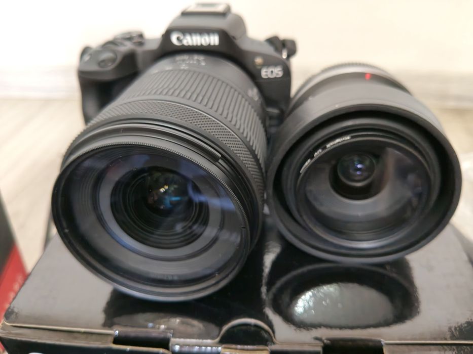 Aparat Canon r50