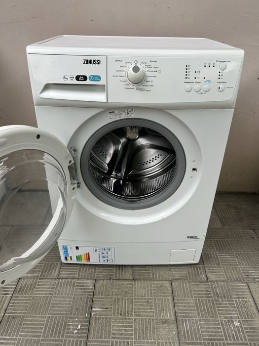Стиральная машина Zanussi 6 кг.ZWSG6100V.Гарантия!