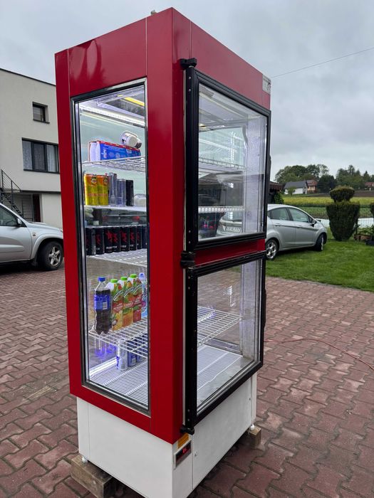 Witryna chłodnicza przeszklona LED/chłodzi do 1 °C stan bardzo dobry.