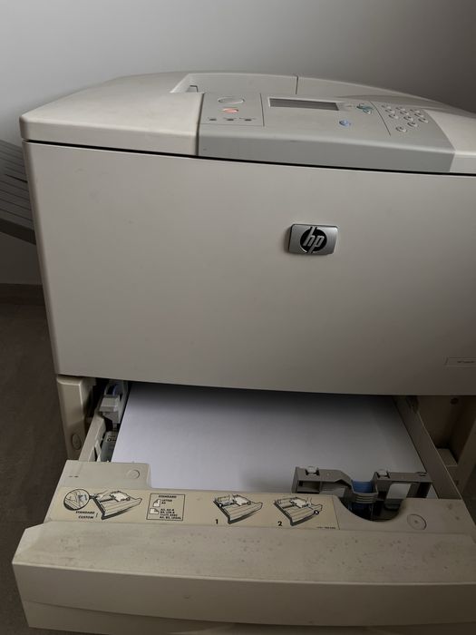 Принтер на А3,А4 HP LaserJet 9040dn