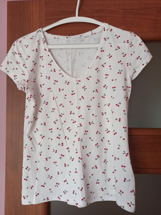 Koszulka, bluzeczka, t-shirt wiśnie, c&a, rozmiar M