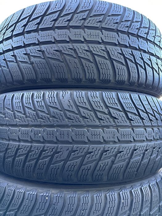 225/55/18 Nokian WR suv 3