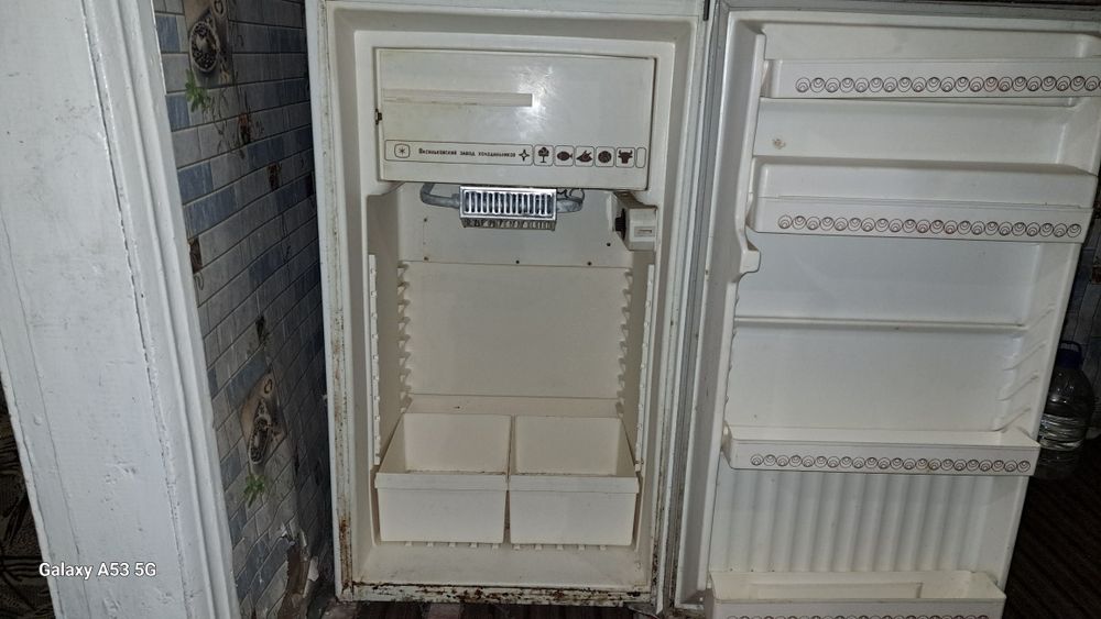 Продам холодильник