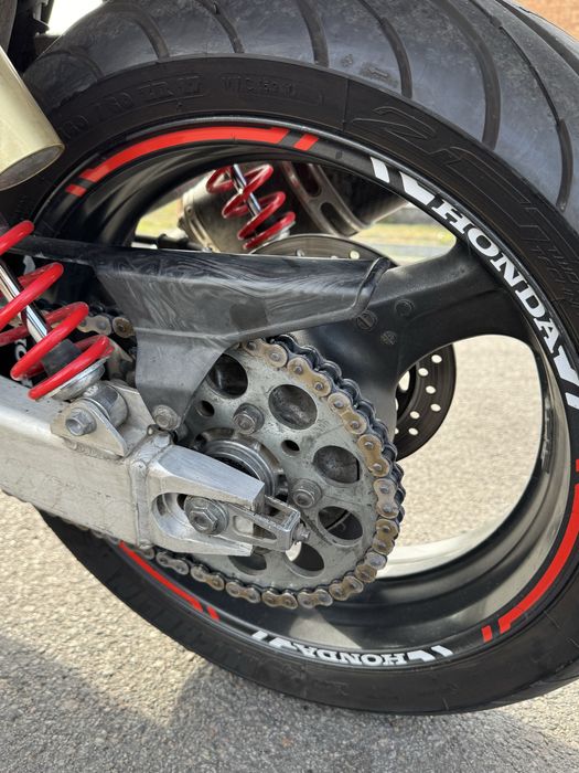 Мотоцикл Honda CB400SF