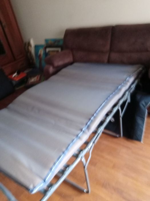 Sofá cama de dois lugares