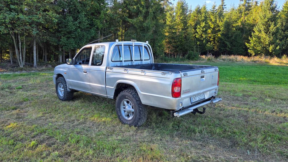 Mazda b2500 4x4 PickUp