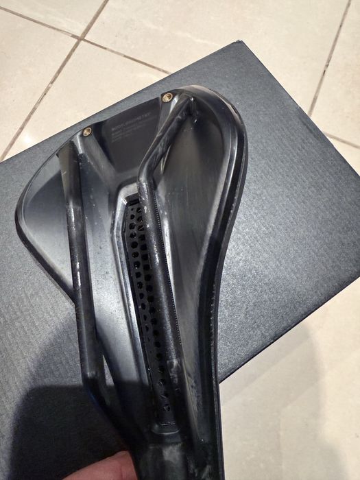 Siodło S-works body geometry power evo 143 mm