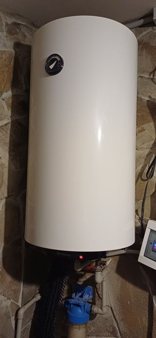 Продам бойлер 100л