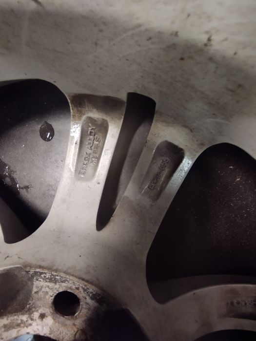 Felga aluminiowa Toyota Auris 16