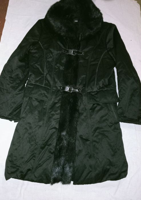 Куртка від ''Gerry Weber "
Розмір 48
Хутро відстібається 
Сезон осінь-