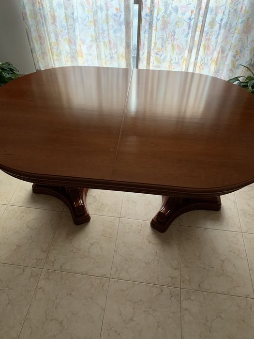 Mesa extensivel em  cerejeira