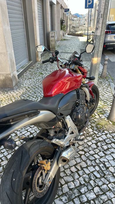 Hornet 600