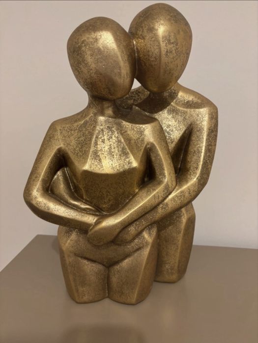 Estatueta casal em dourado
