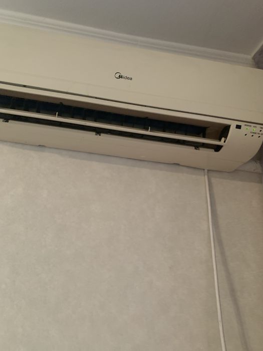 Продам кондиционер Midea 9