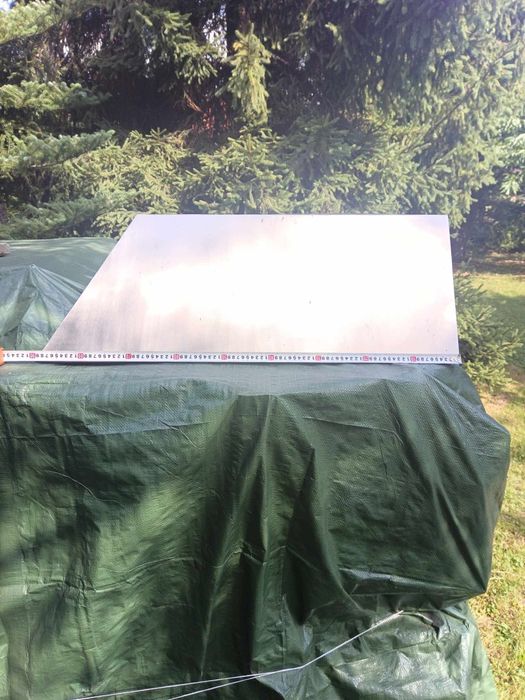 Okap z blachy nierdzewnej